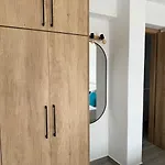 D & A Land Luxury House
