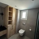 D & A Land Luxury House *