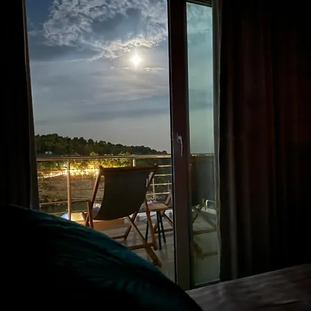 Apartament D & A Land Luxury House