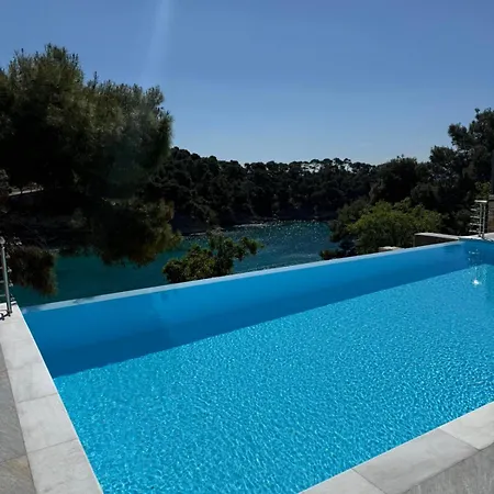 D & A Land Luxury House * Alónnisos